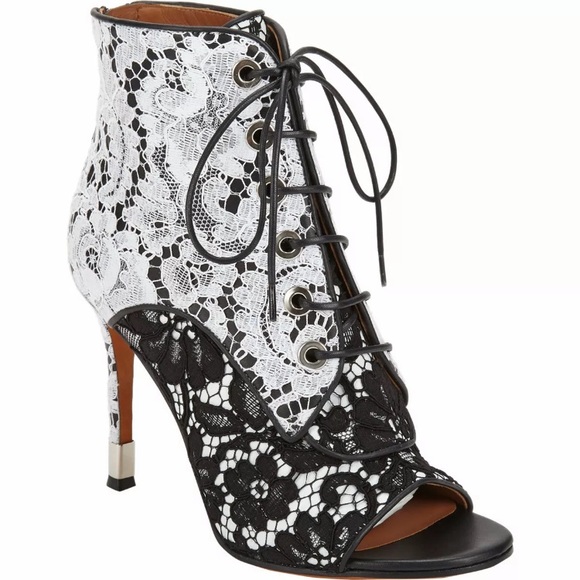 COPY - Givenchy laced up booties - Picture 1 of 6